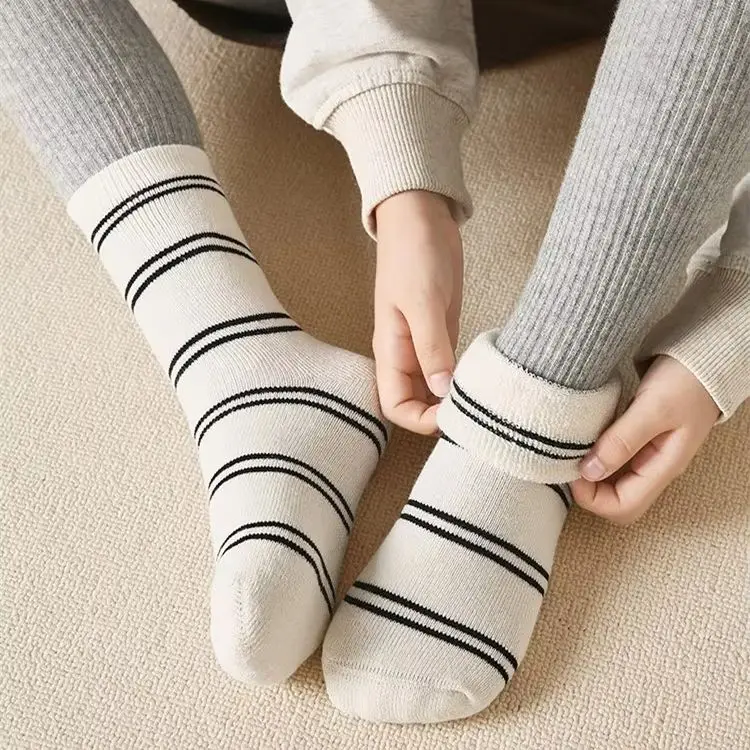 Calcetines térmicos de algodón grueso para niños y niñas, medias cálidas con patrón de letras, 5 pares, Invierno