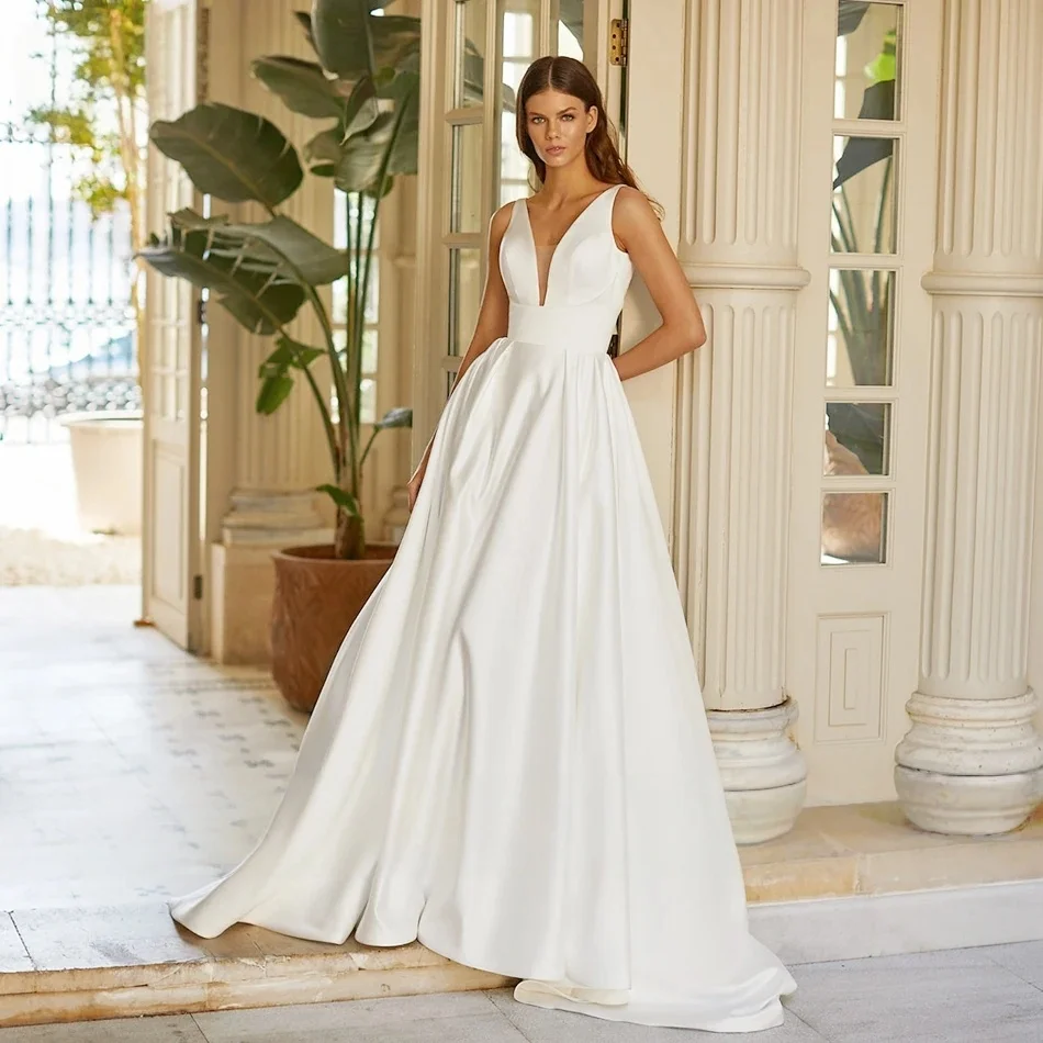 فساتين زفاف بدون ظهر على شكل حرف a على شكل حرف v من الساتان شاطئ دبي المملكة العربية السعودية إسرائيل فساتين الزفاف فيستدو دي نوفيا مخصصة