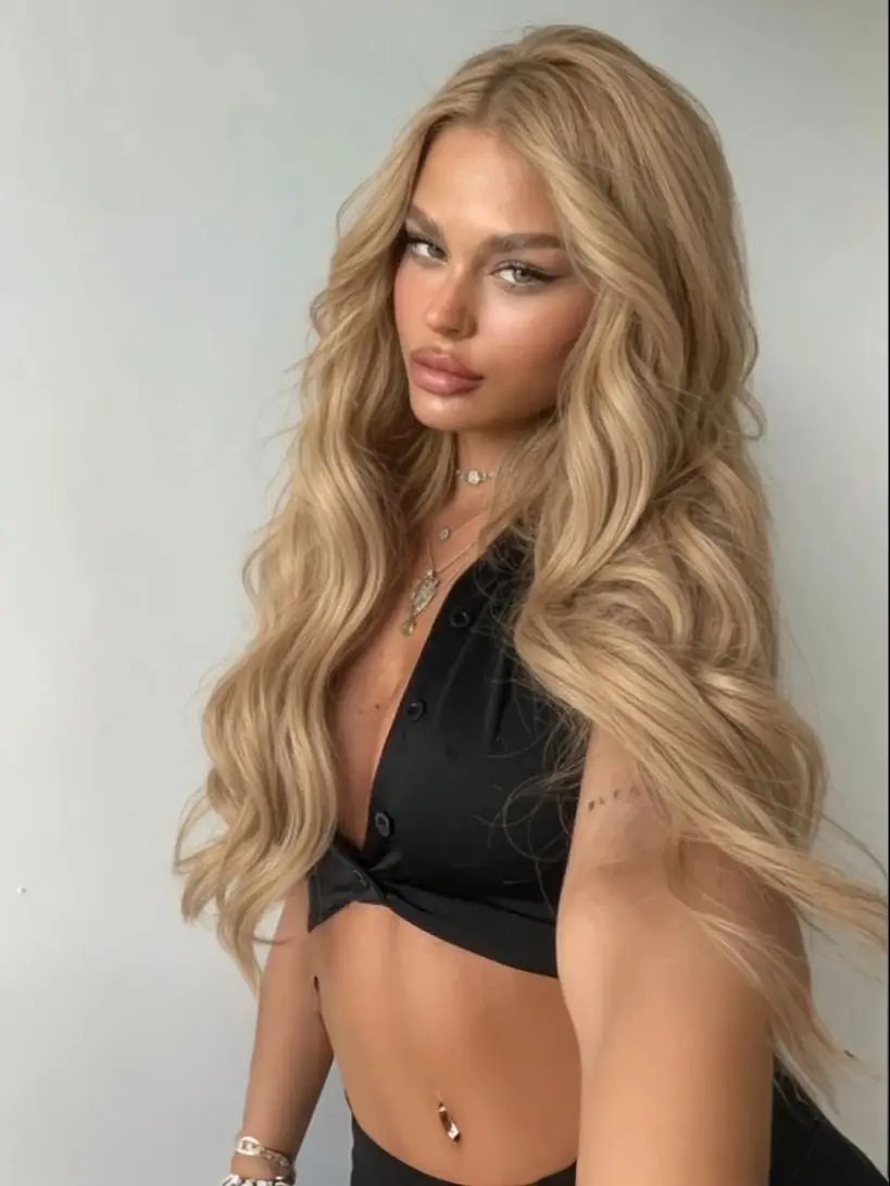 Lange blonde, lockige, gewellte, synthetische, lockere, gewellte Lace-Front-Perücken für Frauen, freier Teil, aschblond, natürlich aussehend, hitzebeständig