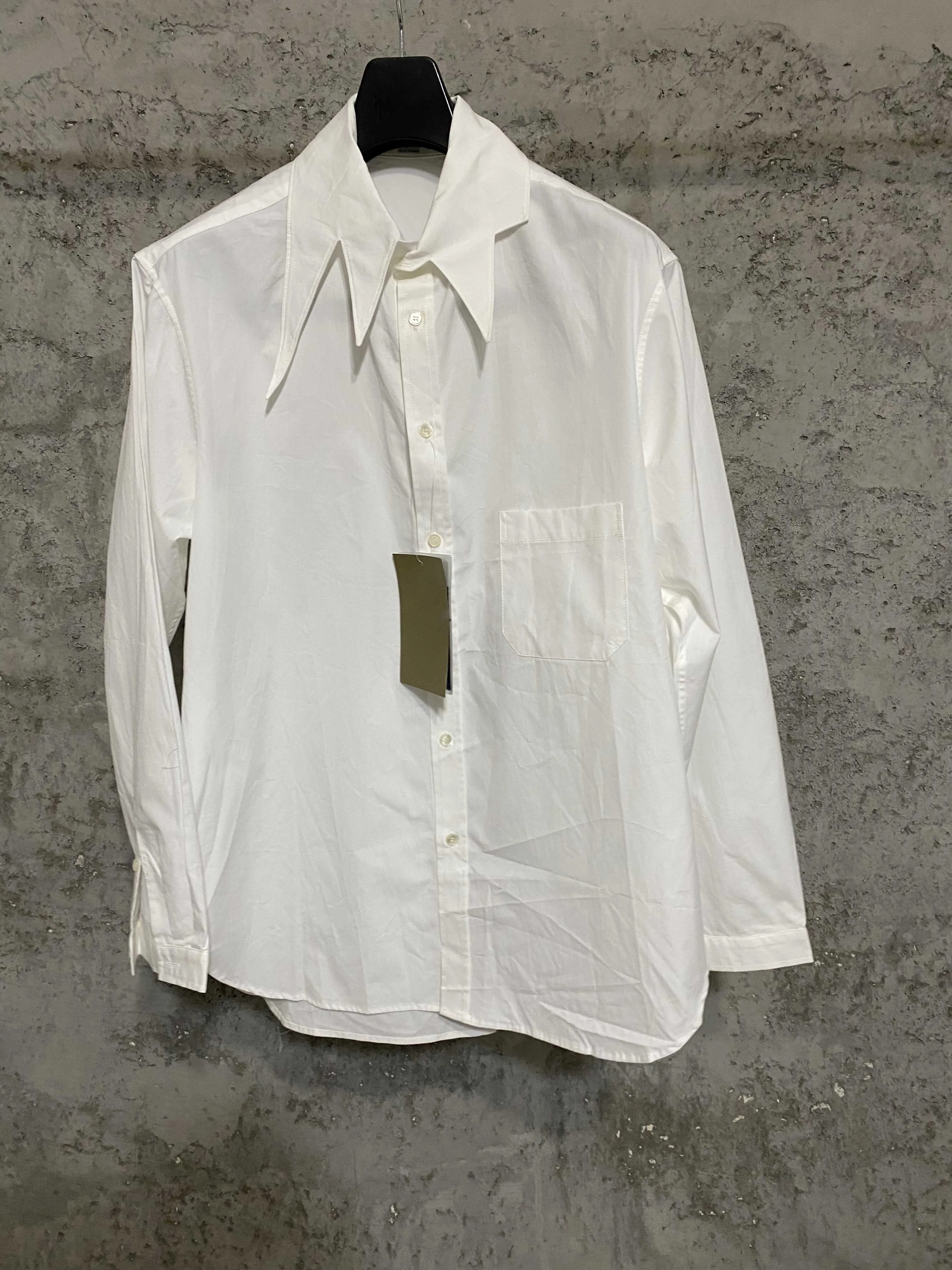 Original design asymmetrical printed casual white long-sleeved pure cotton shirt with a sense of design