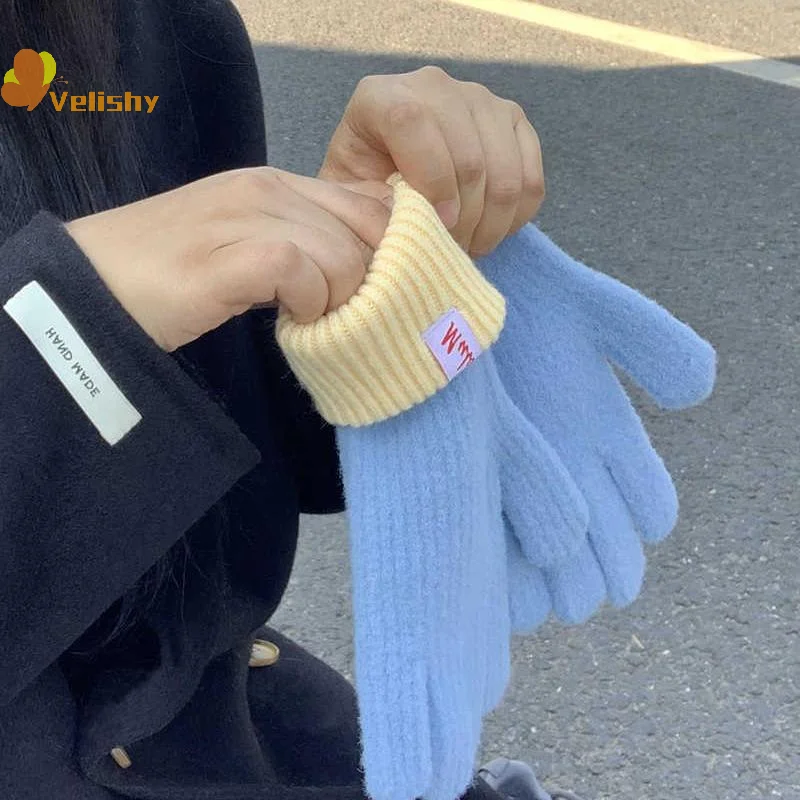 

Женские зимние утолщенные ветрозащитные сохраняющие тепло вязаные перчатки с сенсорным экраном на кончиках пальцев, модные цветные мягкие аксессуары