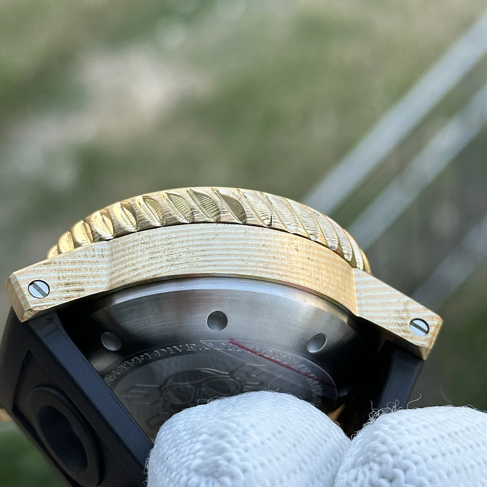 STEELDIVE Herren-Automatikuhr Timascus Gehäuse und Lünette, mechanische Armbanduhr, Deep Diving, 10.000 m wasserdicht, leuchtender Saphir NH35