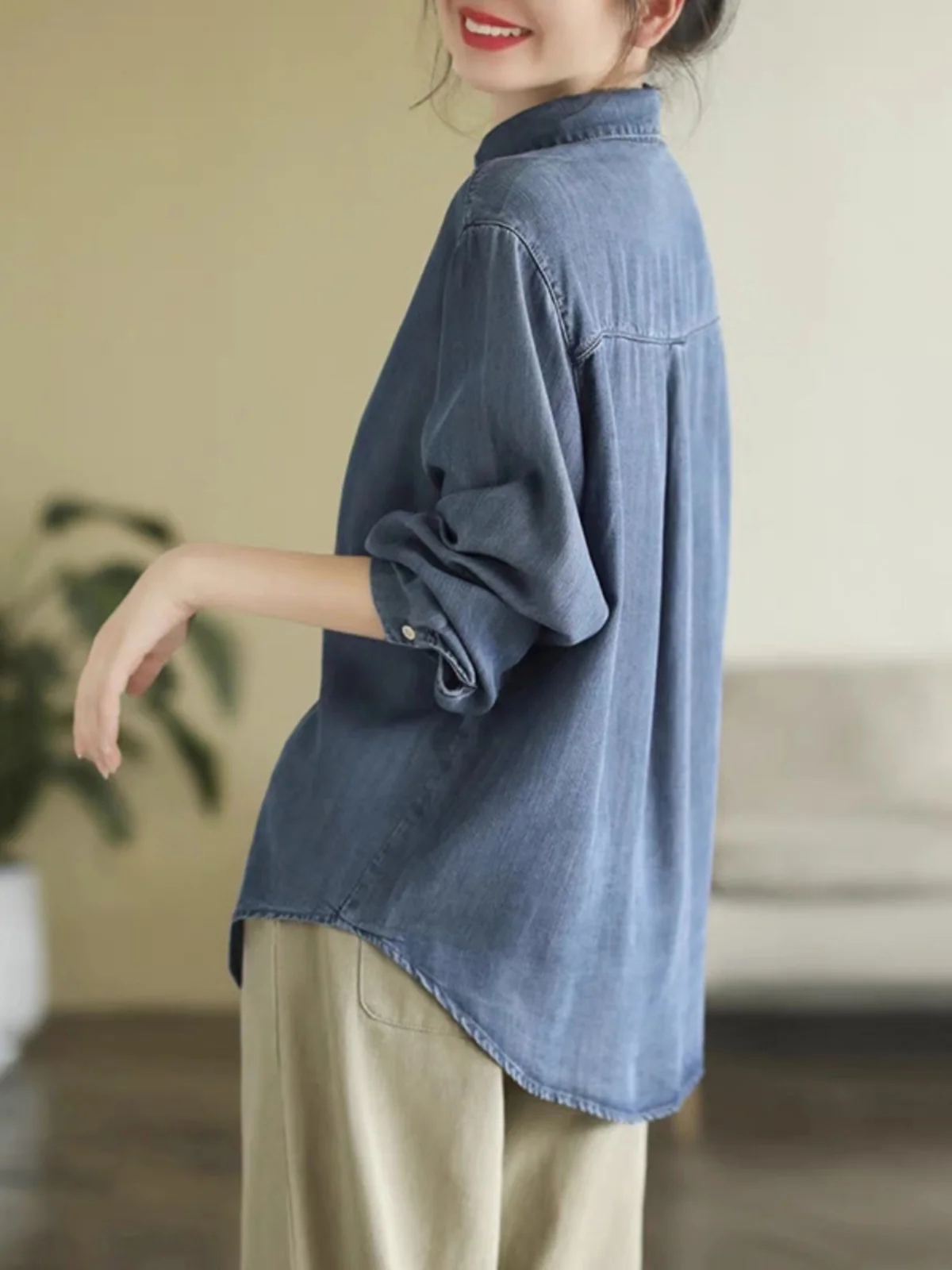 الأزرق الحرير الدنيم irt المرأة ربيع الخريف فضفاضة عارضة طبقات طوق طويل Sve لون نقي زر حتى أعلى