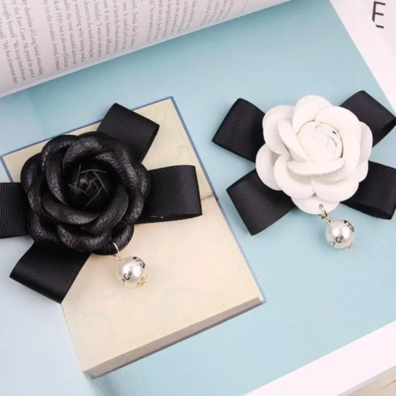 كاميليا لؤلؤة Bowknot Diy إكسسوارات الشعر الصدار طوق زهرة السيدات حقيبة حقيبة المفاتيح قضية الهاتف المحمول سلسلة