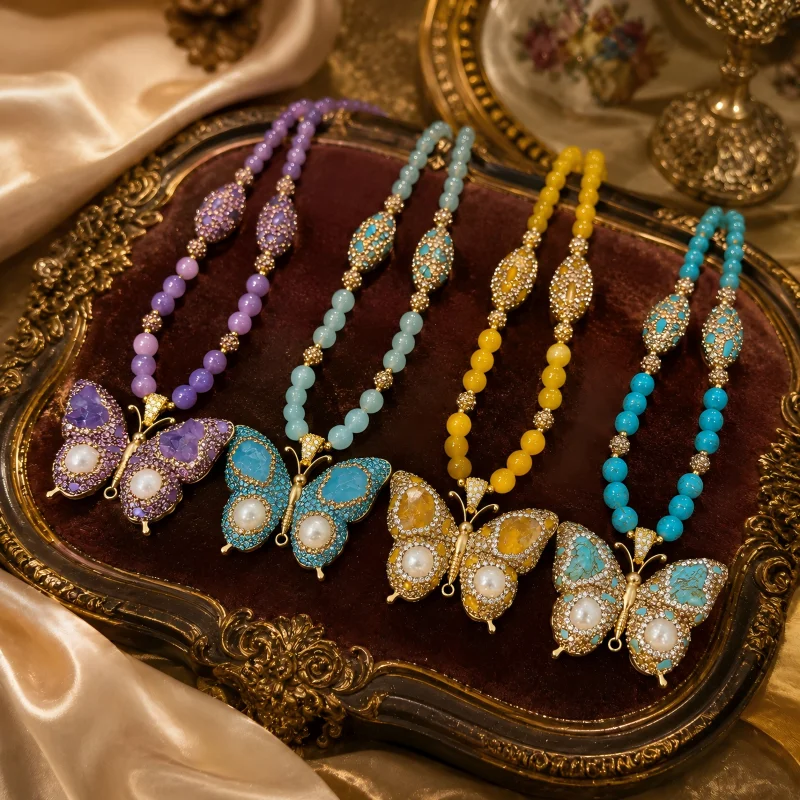 

Vintage Butterfly Pendant Necklace for Women Colorful Stone Bead Chain Rhinestone Pearl Charm Necklace Party Jewelry Gift