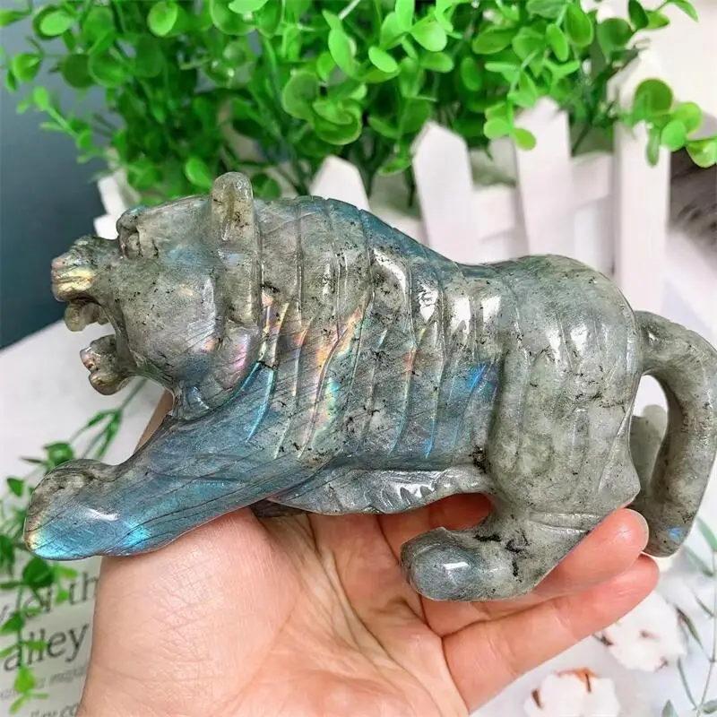 

12CM Natural Labradorite Tiger Crystal Animal Carving Crafts Healing Home Decoration Tabletop Ornaments Gift 1pcs