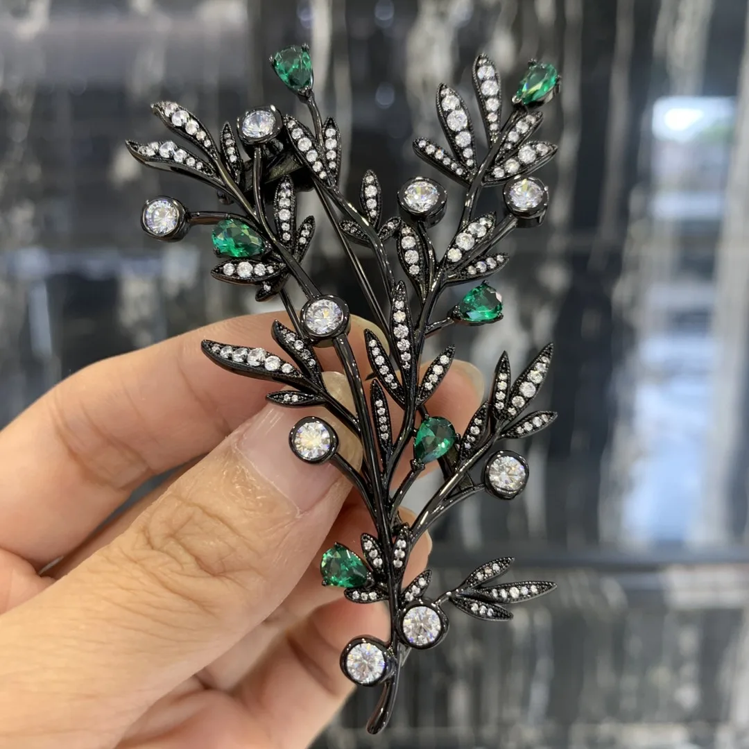 MIYI leaf brooch copper with cubic zircon double pin vintage black and green color fashion women jewelry high quality