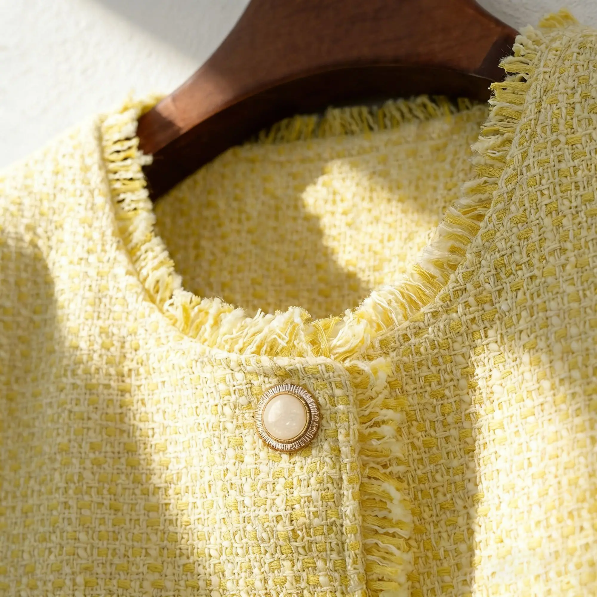 Women Small Fragrance Jacket Yellow Tassel Vest Tweed Jacket Coat Loose Versatile Sleeveless Jacket Female Waistcoat Outerwear