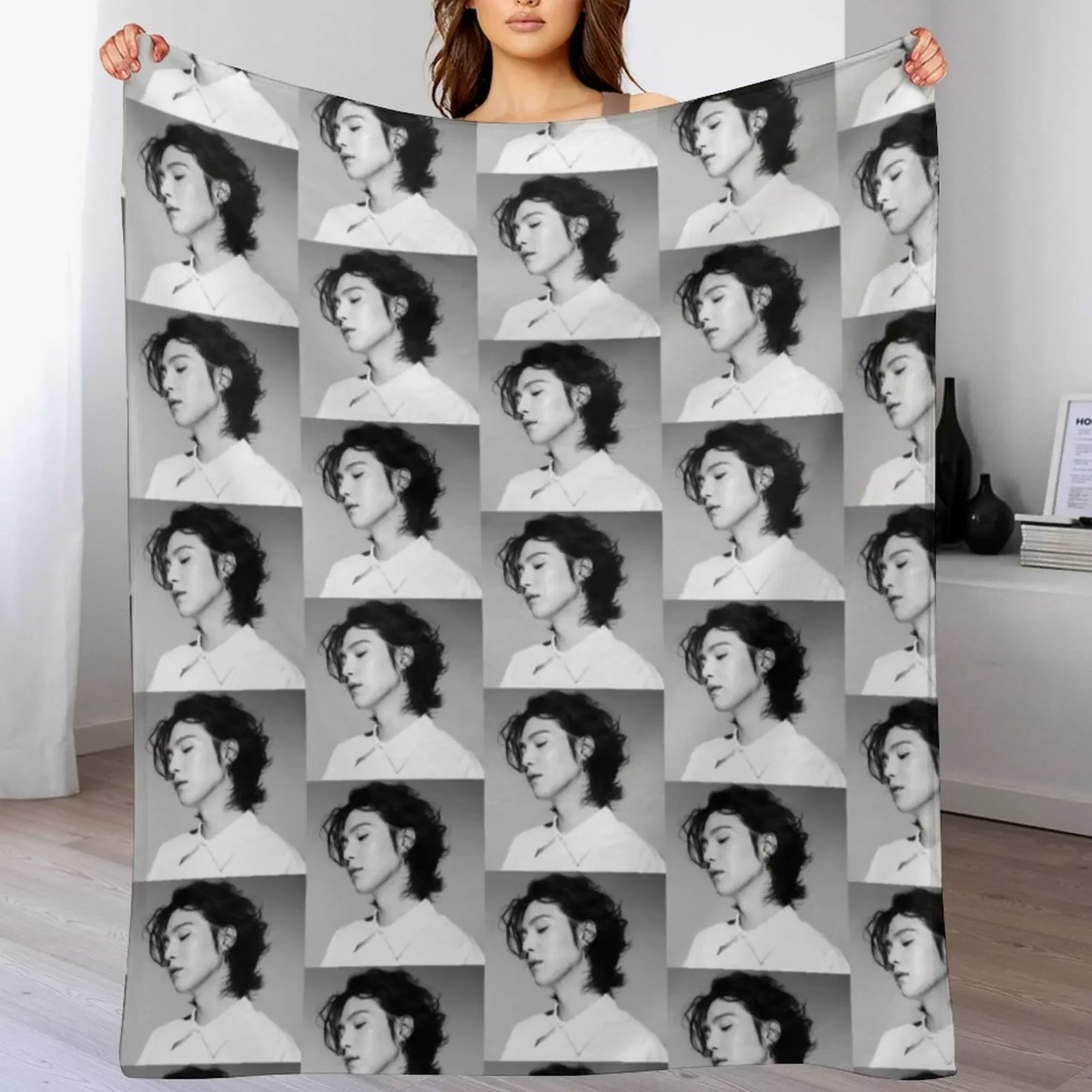 Black and white Yoongi Throw Blanket Quilt valentine gift ideas Blankets For Baby Blankets