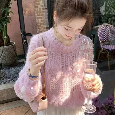 Autumn and Winter Fashion Pink Sequin Sweater Women's Design Sense Small Man Gentle Hollow Seahorse Hair Knitted Blouse