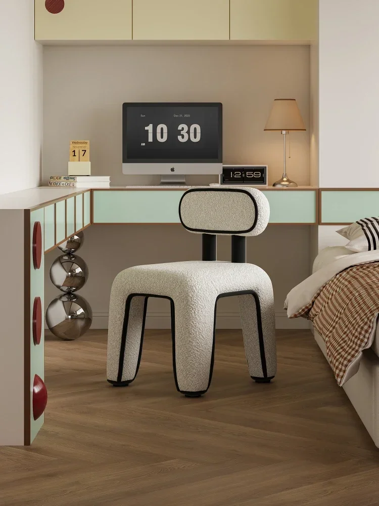Sedia con schienale linea Manga creativa, sgabello da toeletta stile crema cartone animato, sgabello per trucco per camera da letto