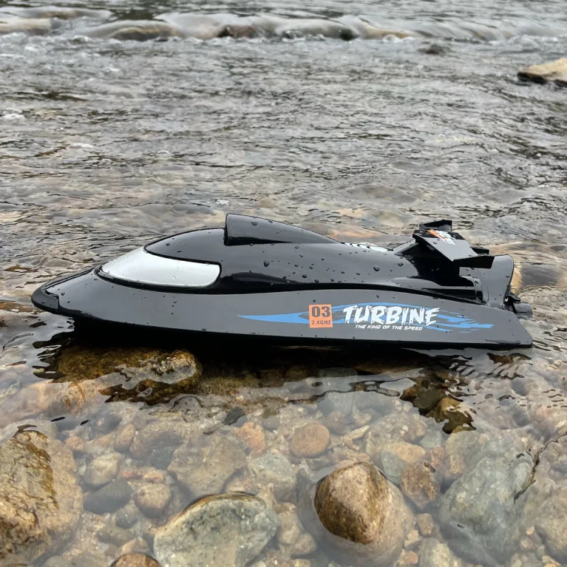 V009 قارب نفاث أسود RC بطول 30 كم/ساعة للأطفال - 2.4 جيجا هرتز مقاوم للماء ذاتيًا، نطاق 150 مترًا، هدية للحفلات وأعياد الميلاد