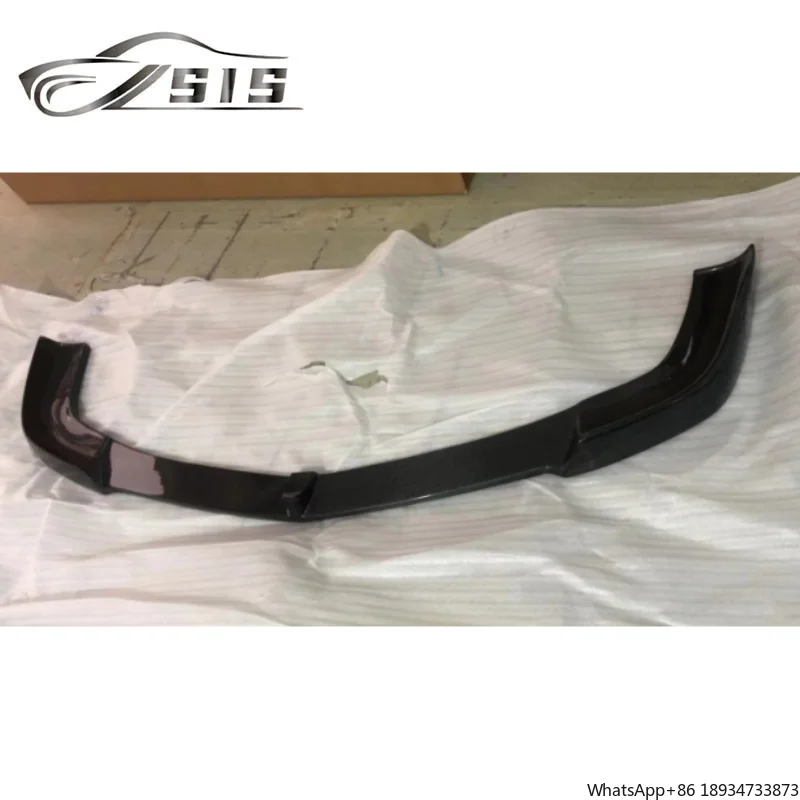 High Quality Factory Price Cls W218 Sport Style Carbon Fiber Material Front Bumper Lip Fit For W218 Front Diffuser