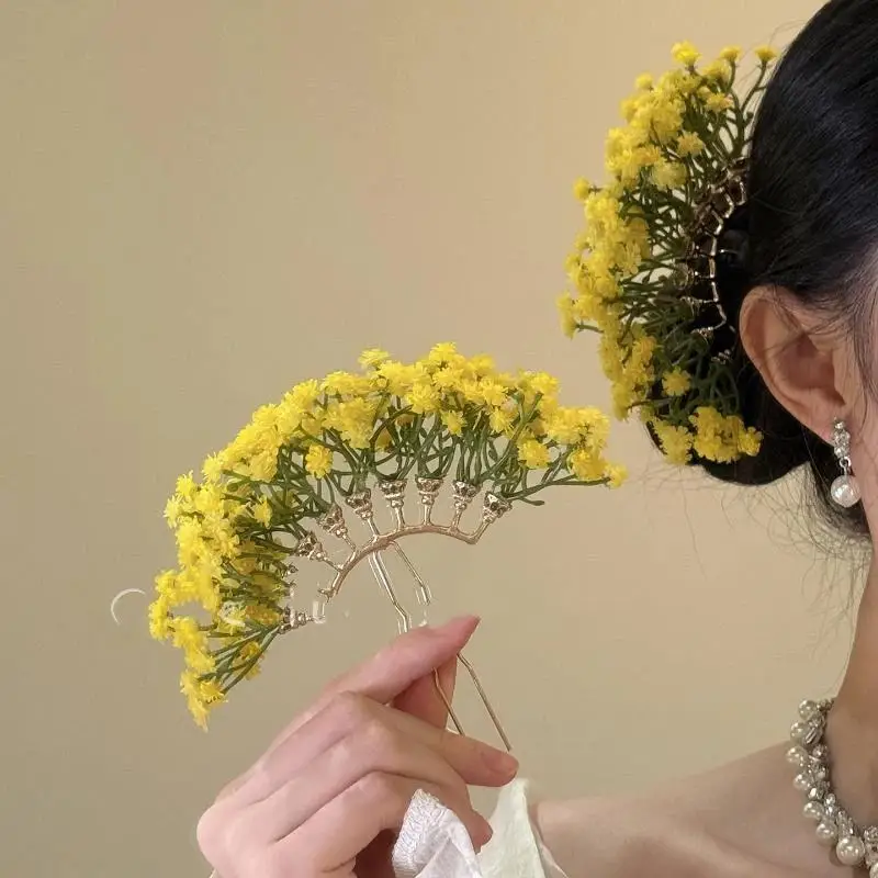 1 Stück handgefertigte Gypsophila-Blumenfächer-Haarnadel mit zarten bunten Blumen und goldenem Rahmen für Hanfu, traditionelle Feste und den täglichen Gebrauch. – Detail 13