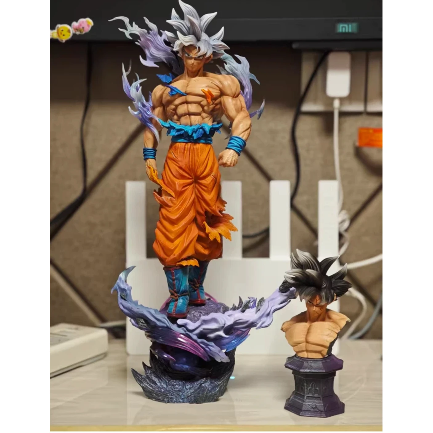 

Dragon Ball Ultra Instinct Goku Super Saiyan GK Statue Collectible Figure With Bust Desktop Ornament Gift For Anime Collectors
