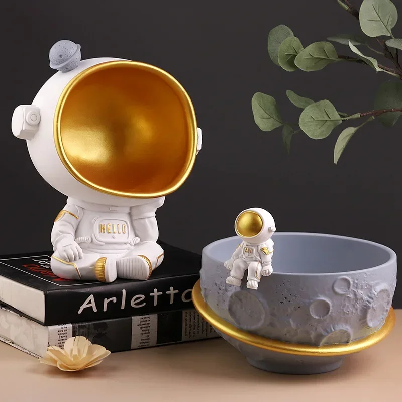 Light Luxury Astronaut Tray Creative Entrance Astronaut Decoration Home Living Room TV Cabinet Ornament