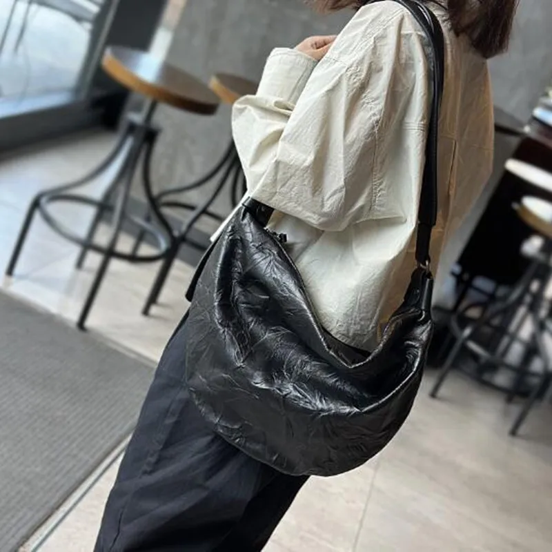 Fall/Winter trend Leather women's bag wrinkles Tote bag Women's large capacity armpit crossbody bag cowhide shoulder bag fashion