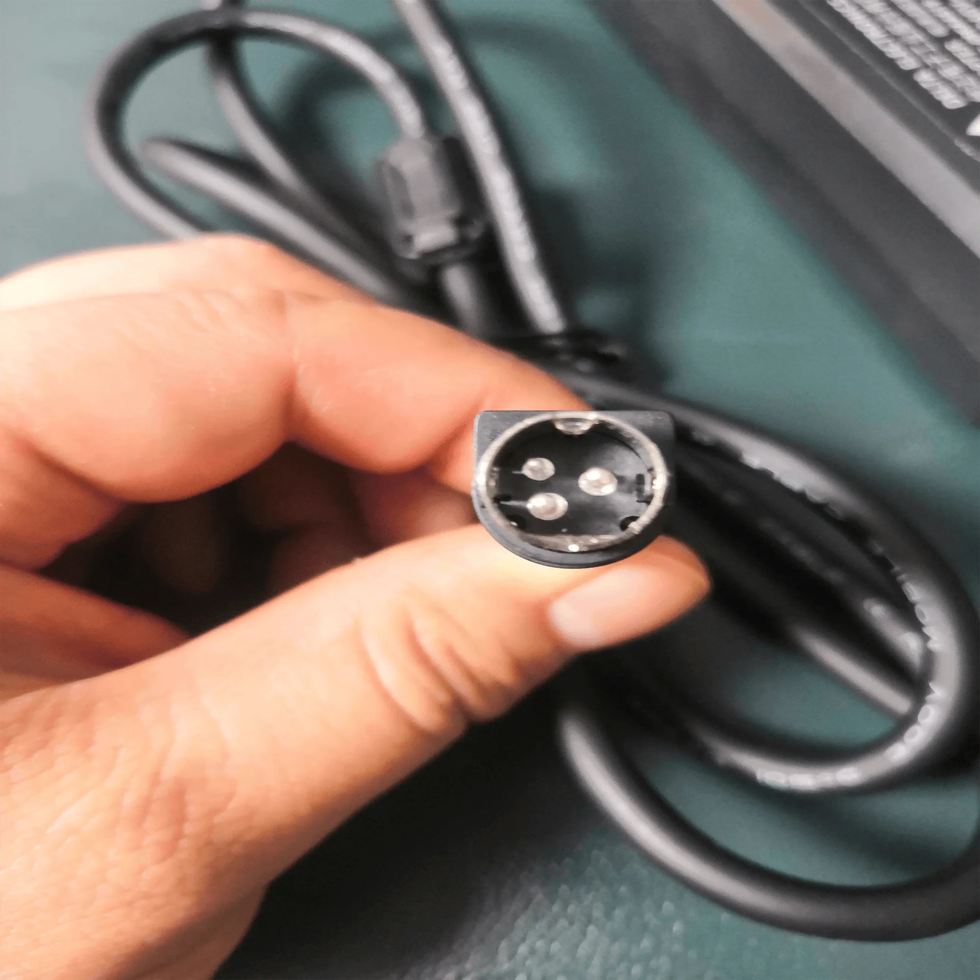 

FOR Delta power adapter 3-pin 19V 4.74A for opening instrument color Doppler model MDS-090AAS19B