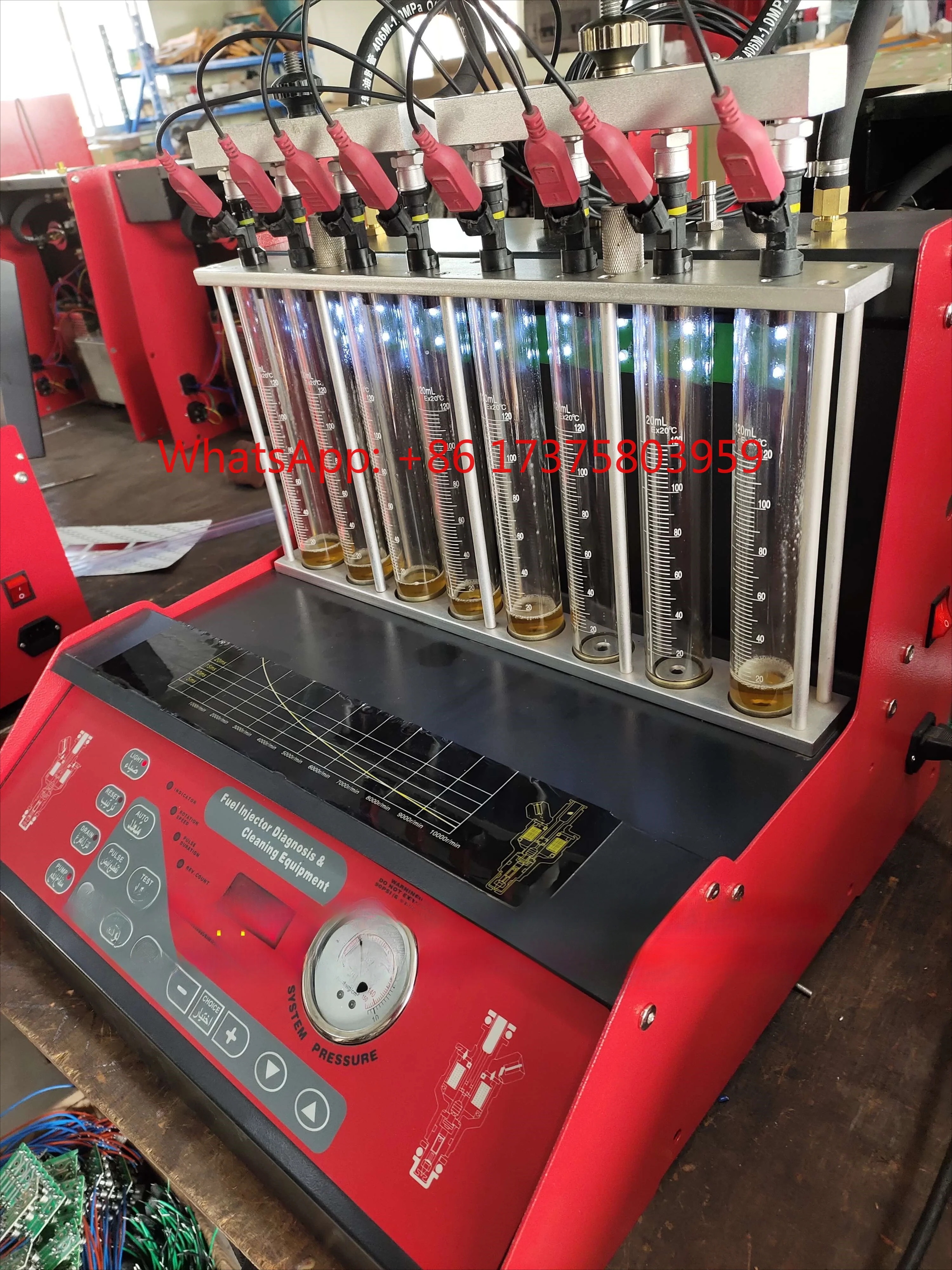 8-cylinder Cleaning Machine BC-8H Comes with a Cleaning Agent to Clean the Fuel Injectors