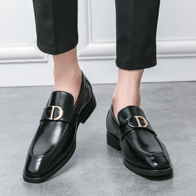 2024 men\'s loafers round toe one foot wedding dress black fashion party solid color daily leather casual breathable shoes