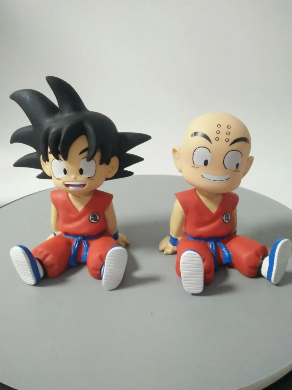 10cm Dragon Ball Z Kawaii Goku Model Piggy Bank Money Box Krillin Coin Box Saving Pot Collcetion Ornament Toys Birthday Gift