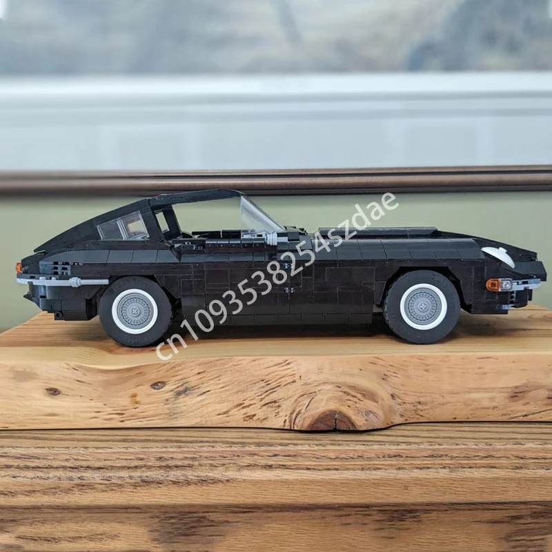 

1133PCS MOC Speed Champion City Car Jaguars E-Type Supercar Building Blocks Technique Racing Creative Garage Brick Toys Gifts