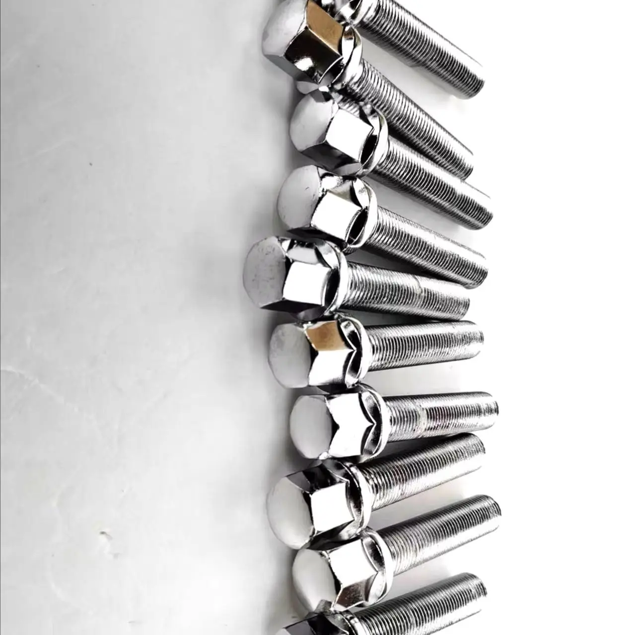 aftermarket bolts 20PCS M15x1.25 Ball Seat heavy duty  17mm for Mercedes GLE GLS 300d,450,450D,53 AMG,W213 W167 V167 C167 X167