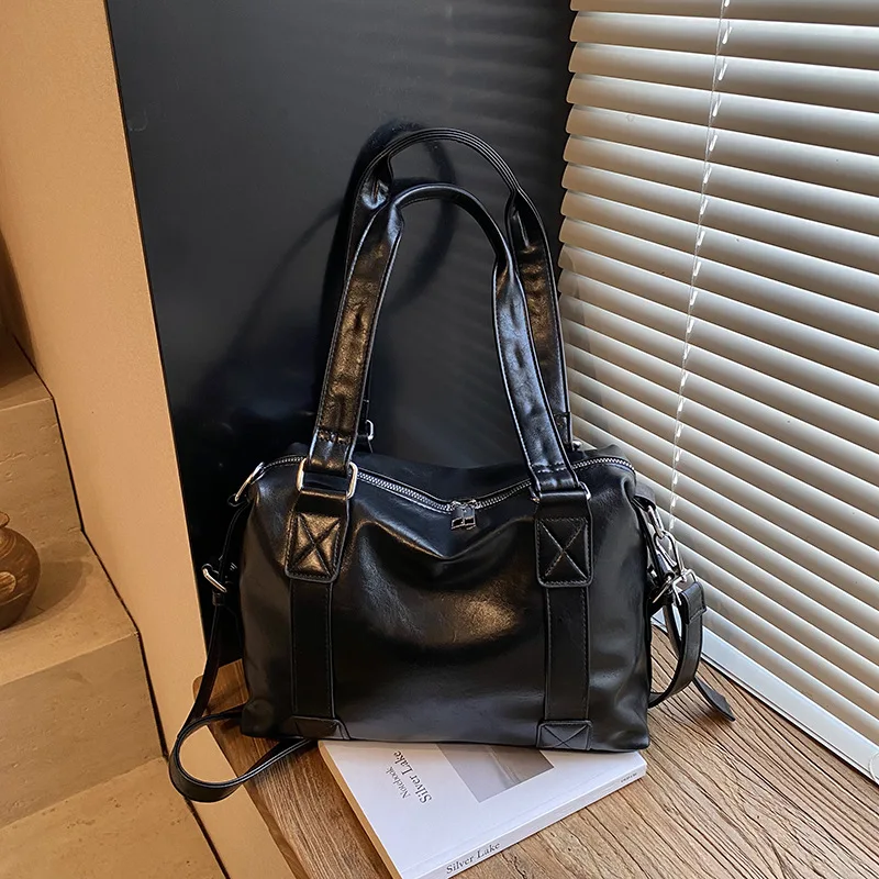 

2025 A/W Vintage Shoulder Bag for Women, Genuine Leather Large Capacity Multi-way Crossbody Tote, Retro Chic Work Purse