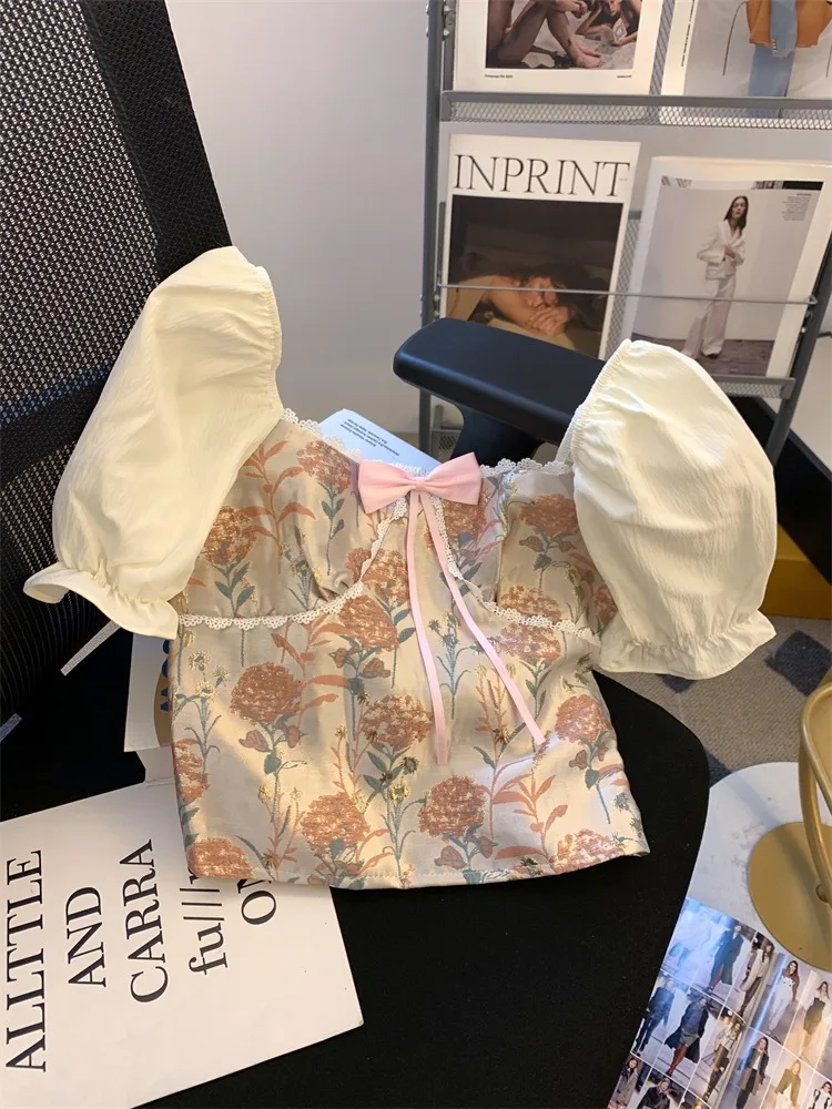 

Женская шифоновая блузка, милая французская блузка с цветочным принтом, кружевная эластичная блузка с пузырьковым рукавом и бронзовым бантом, лето 2024