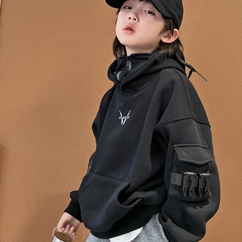 Stylish Boys' Fleece-lined Pullover Hoodie Mechanical Buckle Hooded Top Trendy Hip-hop Dance Performance Outfit for Medium Kids