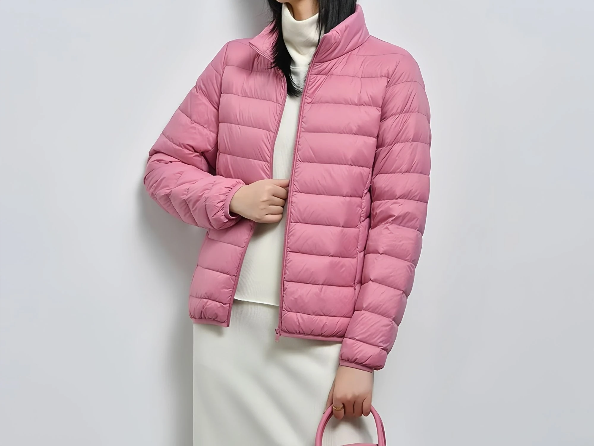 スタンドカラー軽量ダウンジャケット レディース 多用途ファッション ショート丈 ダックダウン 軽量 2025秋冬新作コート