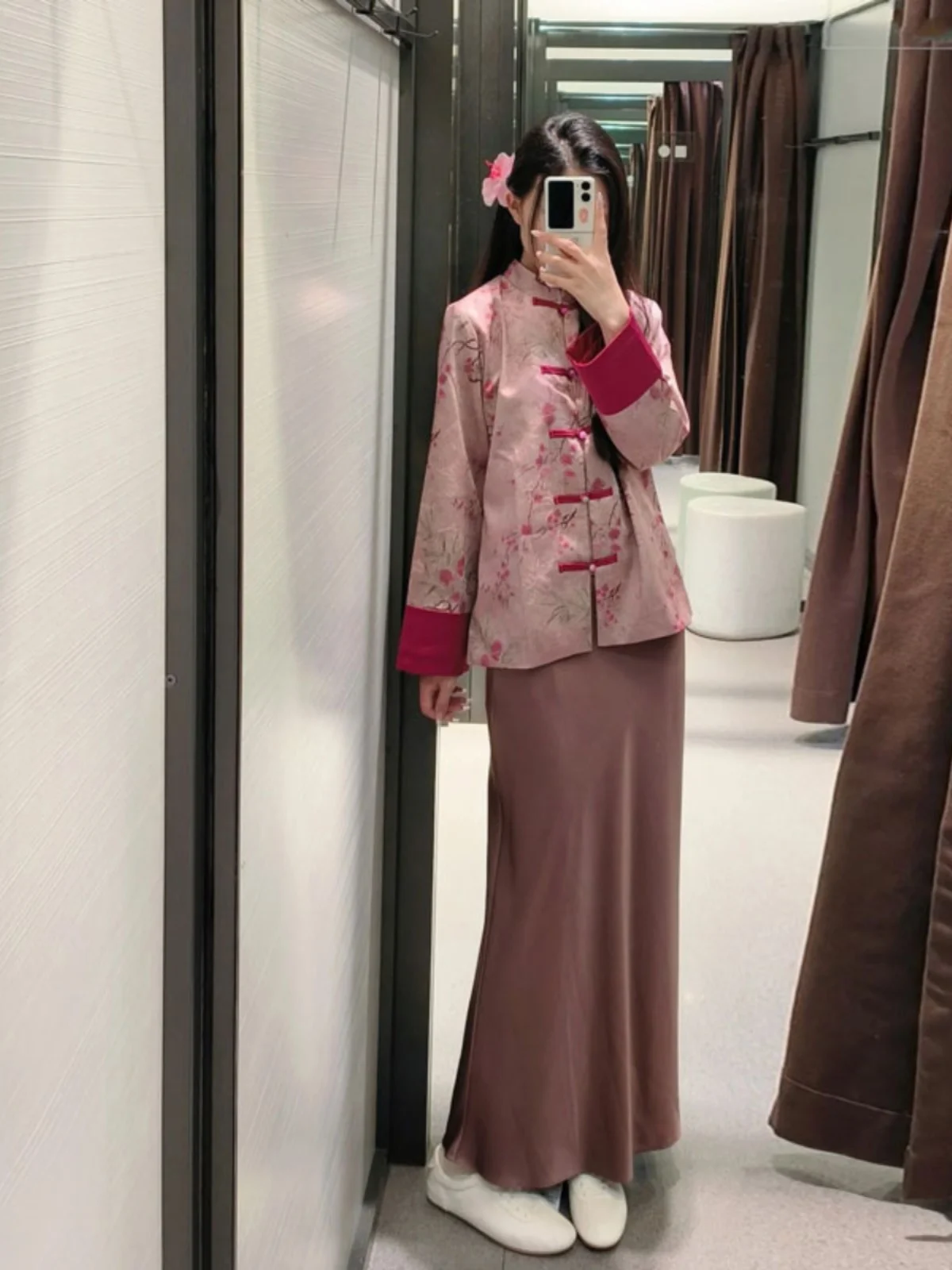 

Новая короткая куртка в китайском стиле ретро для женщин: модная, весенне-осенняя, уникального дизайна, малого размера, премиум-класса