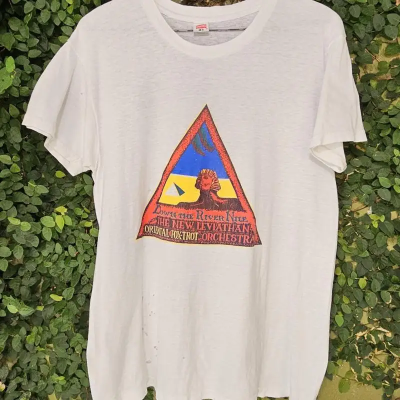 

HOLES Vintage 70s New Leviathan Oriental Fox Trot Orchestra River Nile T-shirt M