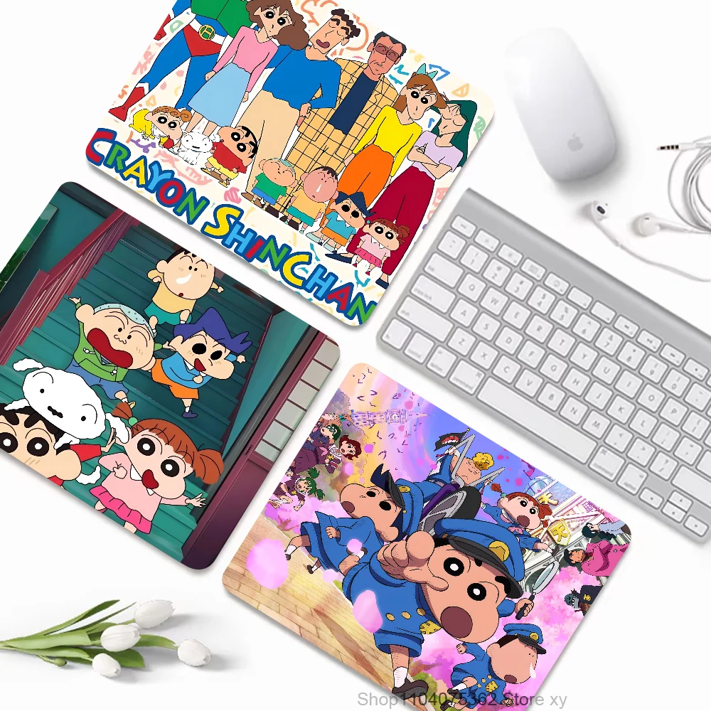 Cartoon Crayon Shin-chan Mousepad Small LockEdge Mouse Pad For Gamers Computer Desk Pad Rectangular Anti-slip Rubber