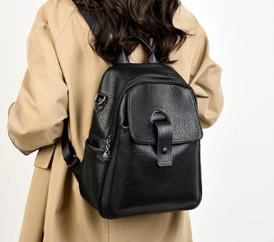 

2026 New High Quality Leather Travel Backpacks Women's Korean Vintage Casual Shoulder Bags Totes Large Capacity Crossbody Bag