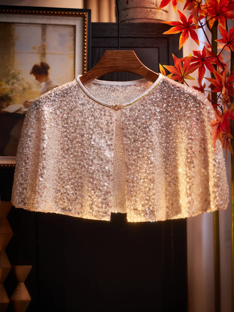 

Женское модное пальто ручной работы с жемчужным кружевом, ультра-нежное, с круглым вырезом, на пуговицах, из тонкого материала, весна-осень