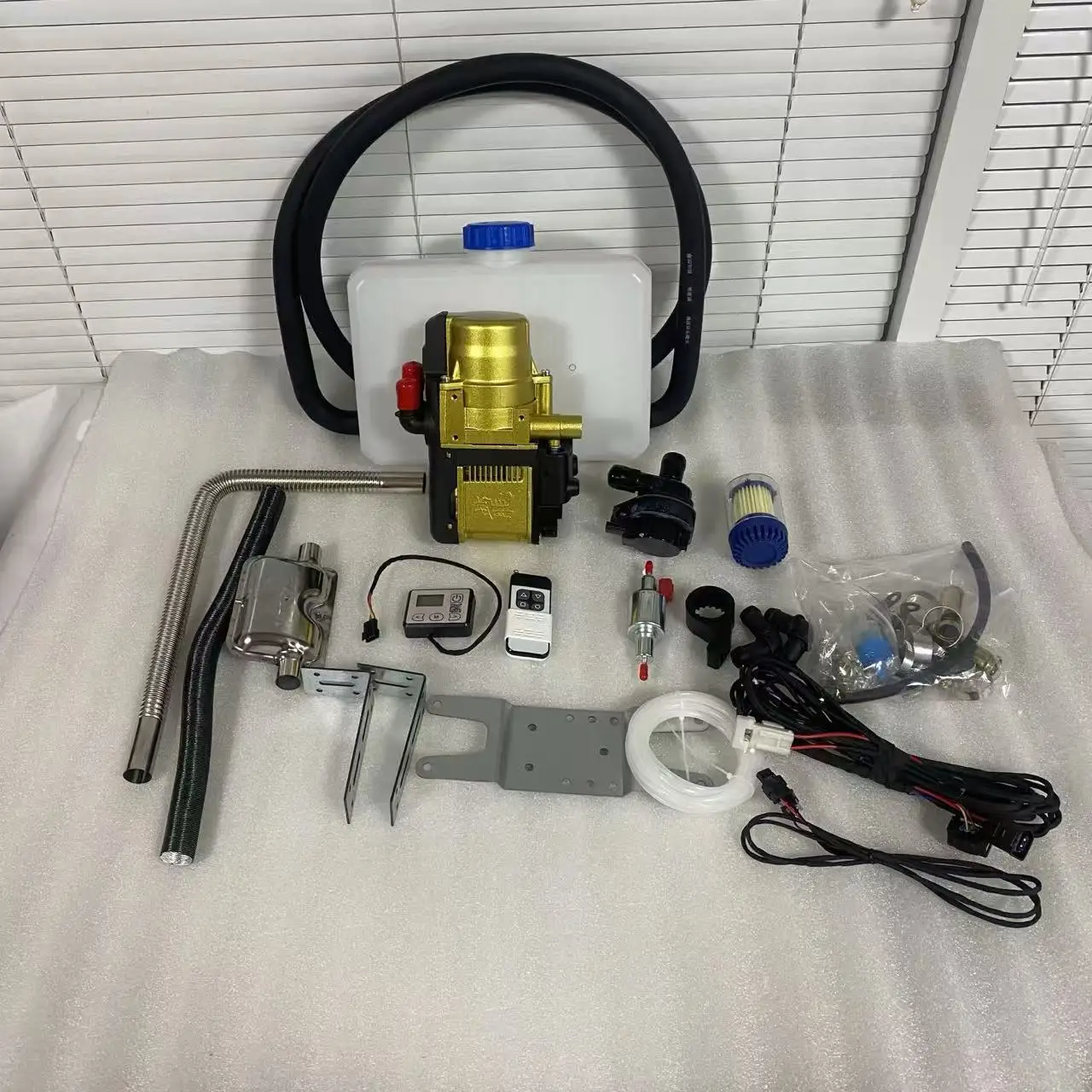 

New 12V 5kw Di esel Water Heater with Preheating System Hot Air Circulating for Bus Camper Van Parking Compatible Ford Adi Cars