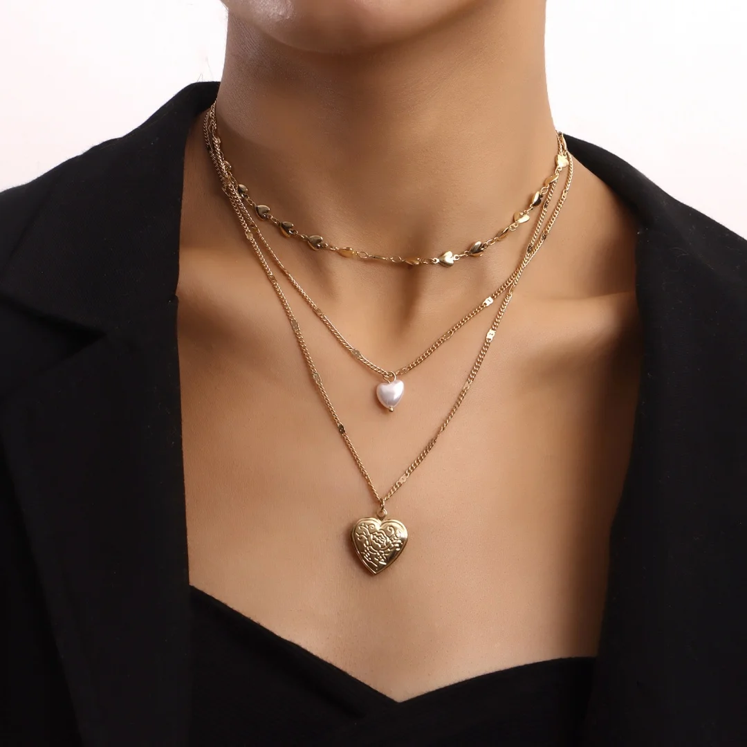 

DUTRIEUX Bohemian Beach Multi-layer Pendant Necklace Love Heart Open Chain Retro Aesthetic Female Fashion Jewelry Accessories