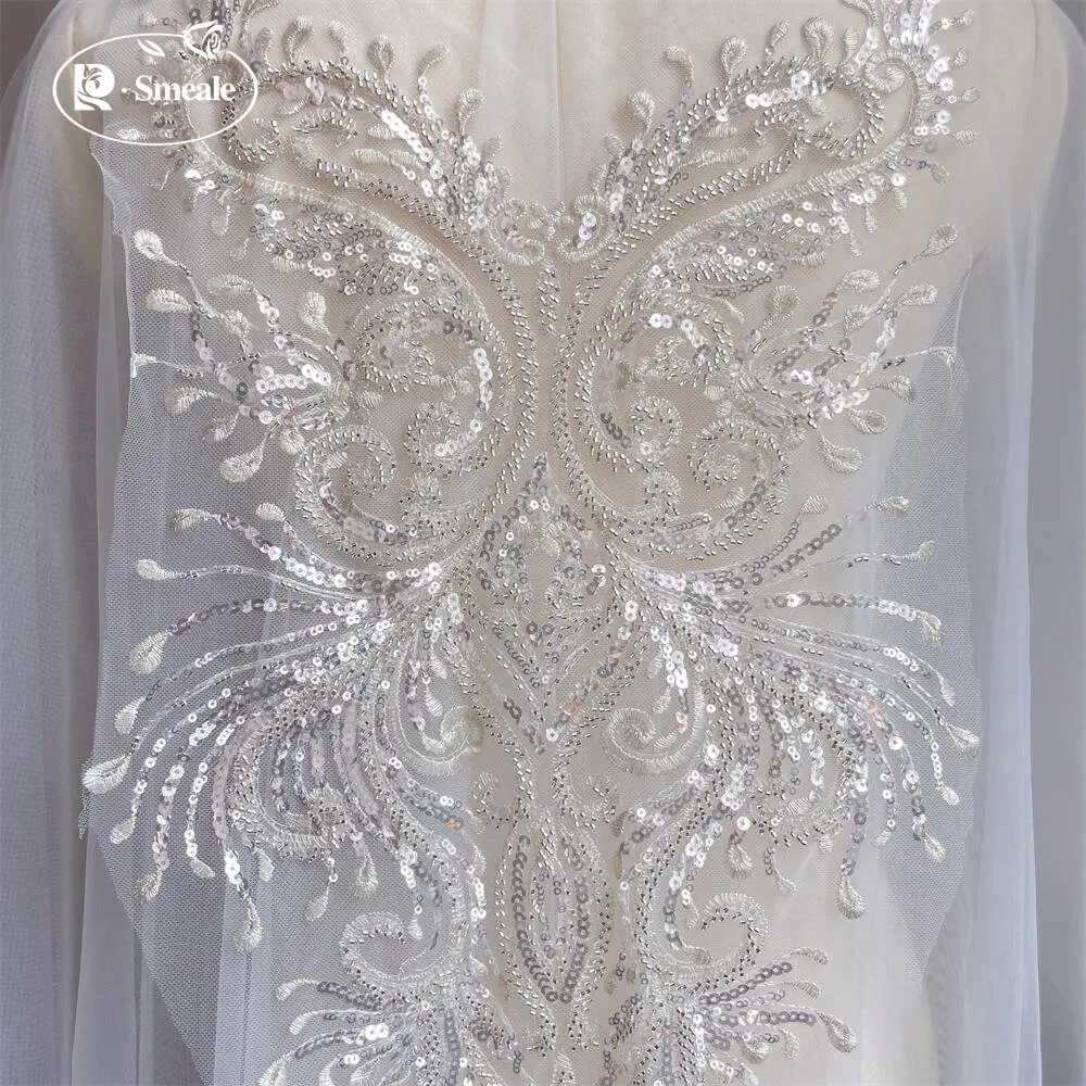 3 Designs. Mehrfarbige, verschlüsselte Perlenstickerei mit Paillettenkragen-Applikationen, Hochzeits- und Abendkleid, Blumenaccessoires RS4196 – Detail 7