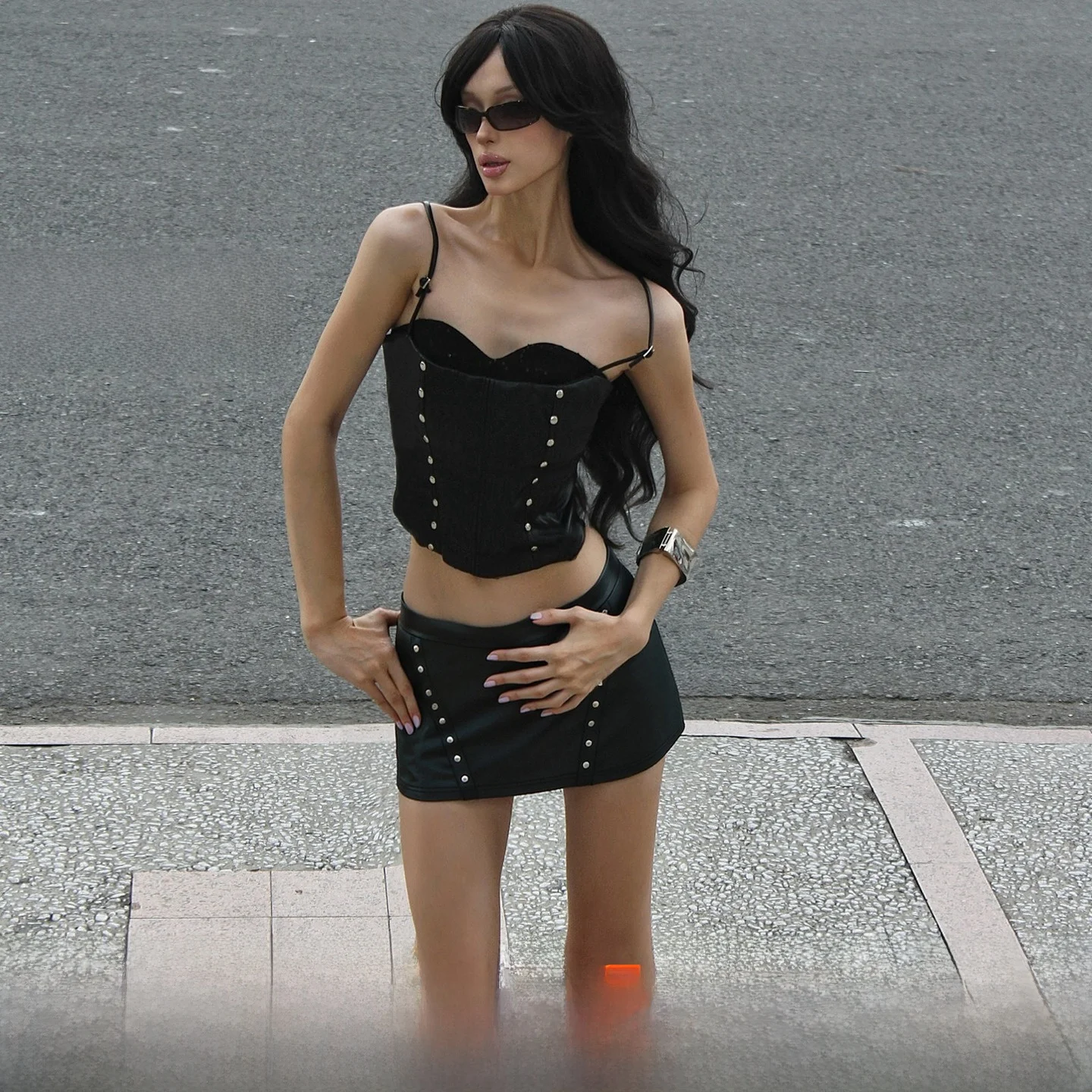 

Street Sle сексуальная девушка персонализированный жилет с заклепками из искусственной кожи с ремешком сексуальный облегающий комплект с юбкой для женщин осень