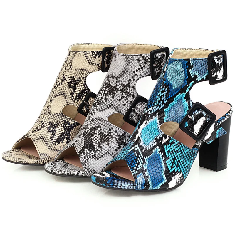 

Летняя женская обувь, новинка 2023 года, женские сандалии, модные сандалии на высоком каблуке со змеиным узором, римские сексуальные полые сандалии на квадратном каблуке WSH3895