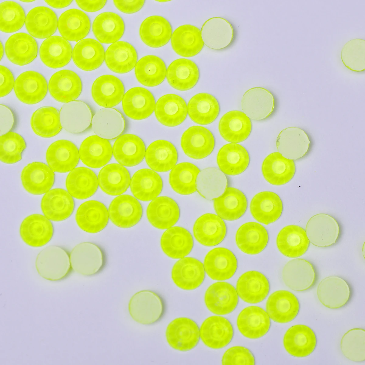Leuchtende Fluoreszenz-Glitzer-Neon-Strasssteine ohne Hotfix, helle DIY-Nagelkunst-Kristalle, Diamant-Strass-Edelsteine für Charms und Kleider – Detail 7