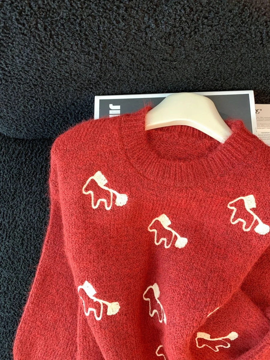 Cisas السنة الجديدة Aosphere الأحمر محبوك سترة المرأة فضفاضة مستديرة Ne لينة كسول Sle الدافئة الدب خنزير الحيوان نمط