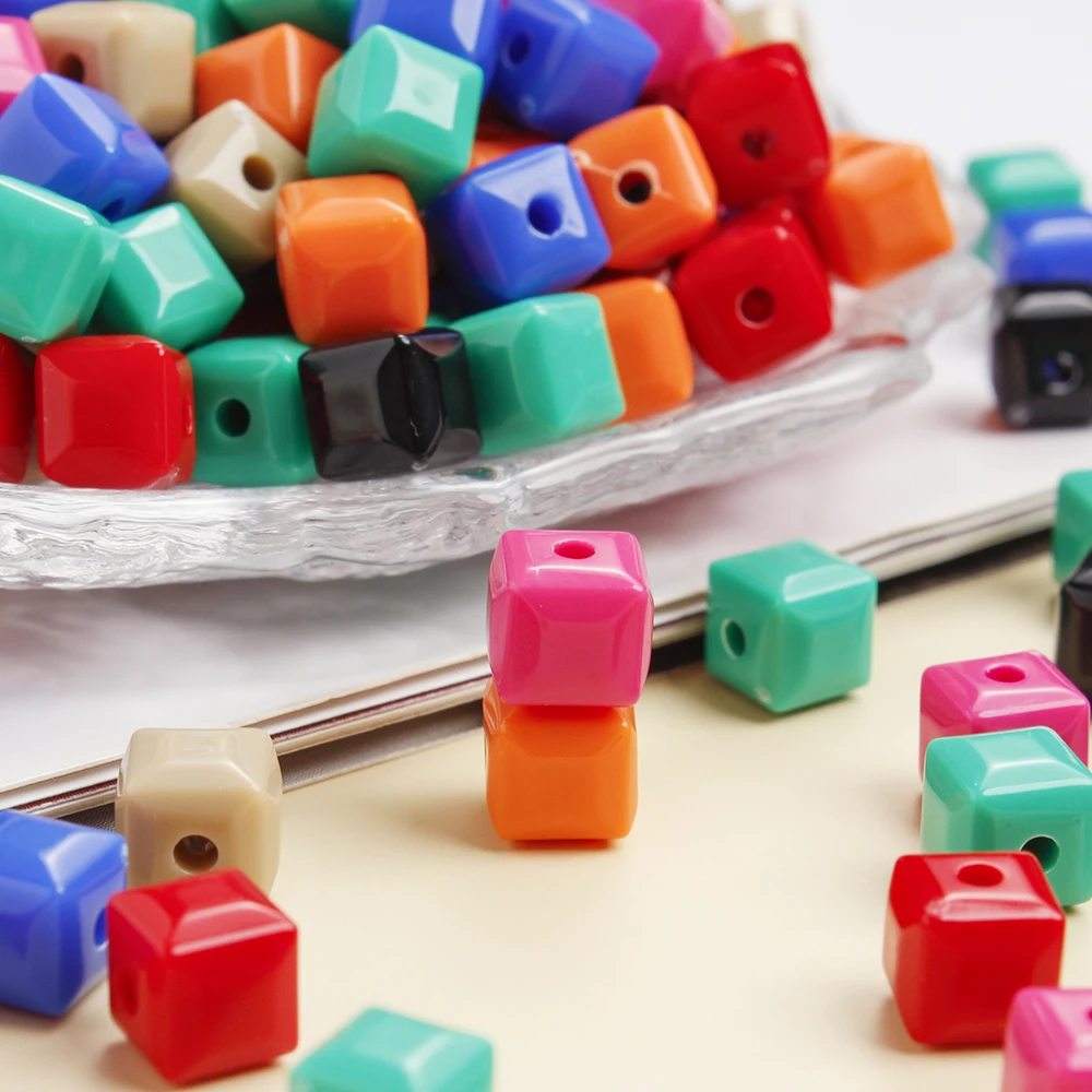 100 Stück 7mm Bunte Würfel-Acrylperlen, Gemischte Quadratische Lose Perlen für DIY-Schmuckherstellung, Armbänder, Bastelzubehör, Leuchten im Dunkeln – Detail 11