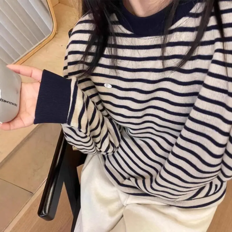 

Полосатая толстовка с круглым вырезом, темно-синяя полосатая толстовка, женская весенне-осенняя свободная посадка, женский топ большого размера, футболка большого размера