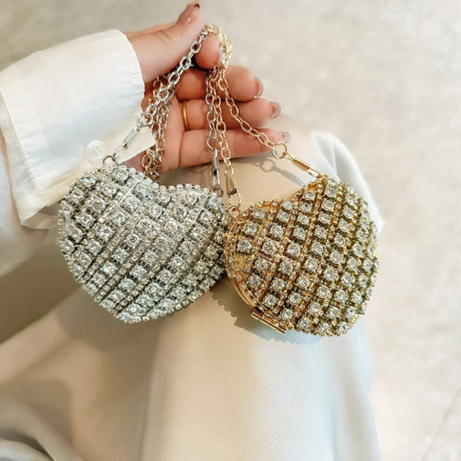 Luxury Full Diamond Banquet Bags for Women Fashion Heart Shaped Mini Shoulder Bag Designer Accessory Mouth Red Envelope