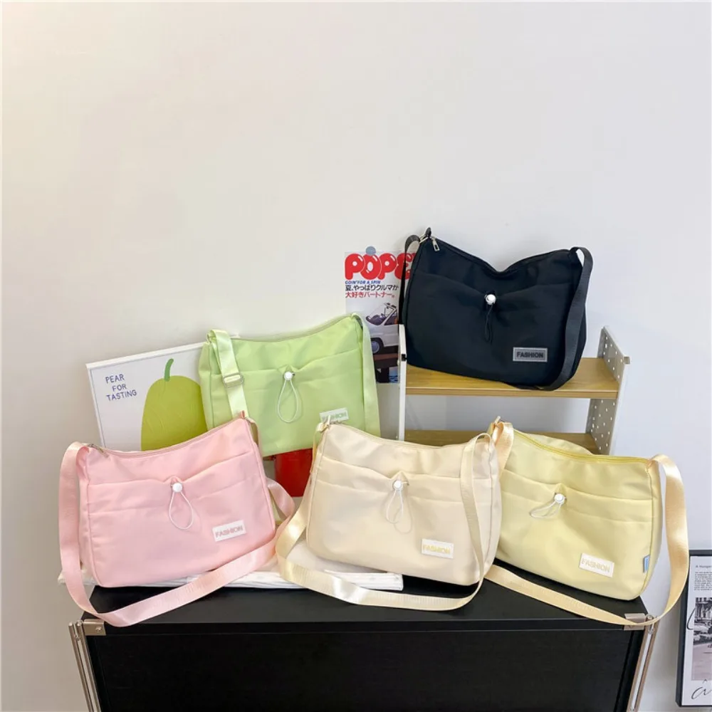 

Nylon Women's Shoulder Bag New Solid Color Large Capacity Handbag Commuting Bag