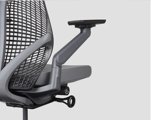 

Low price good office chair ergonomic armchair office boss nylon frame chair mesh office chair