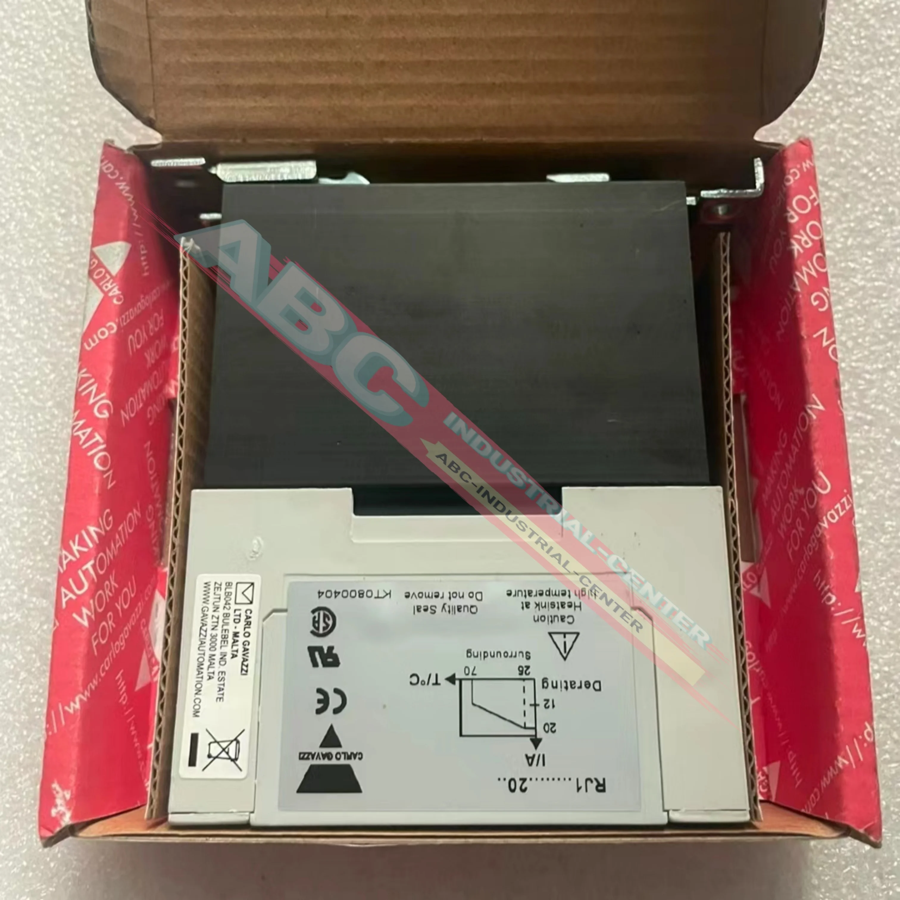 

Фотоэлектрический переключатель марки CA30CAN25PAM1 RJ1A60D20E новый