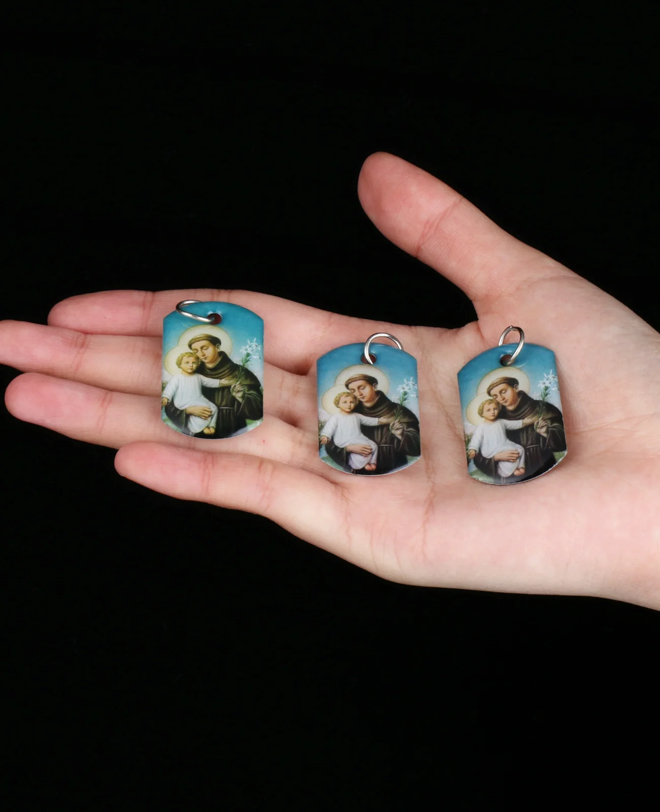 Diyalo 5Pcs Holy Patron Saint Anthony Carrying Baby Jesus Charms St. Anthony Icon Pendants Medal Jewelry DIY Making Accessories